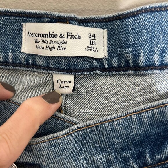 Abercrombie & Fitch Womens 90s Straight Ultra High Rise Jeans Size 18 SHORT NWT - Picture 3 of 6